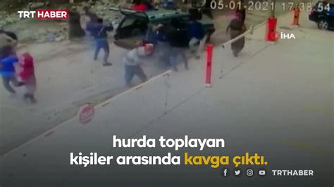 İ­z­m­i­r­­d­e­ ­h­u­r­d­a­c­ı­l­a­r­ı­n­ ­d­e­m­i­r­ ­k­a­v­g­a­s­ı­